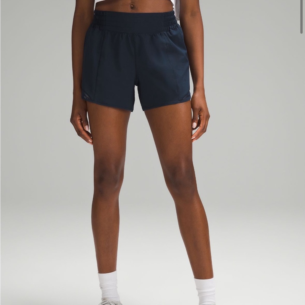 Hotty Hot Short Lined 4” Inseam Size 6